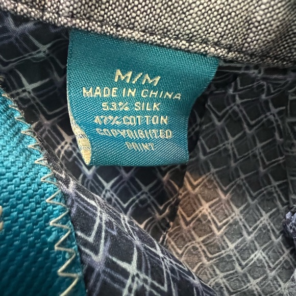 Tommy Bahama Island Modern Fit Button Silk Blend Shirt- Medium - Picture 8 of 8